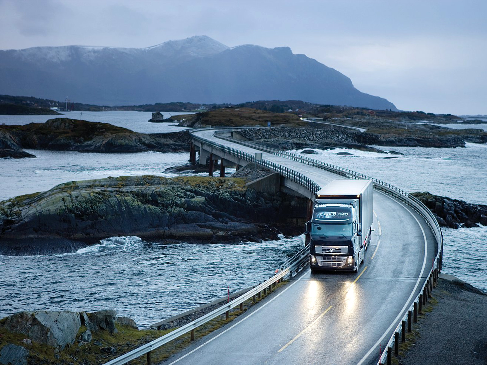 VIDEO –  Volvo kamioni i sistem VREME VOZNJE