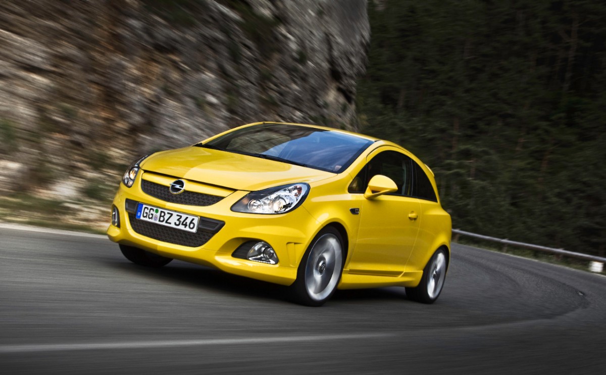 Opelova ponuda za vozila sa bogatom opremom