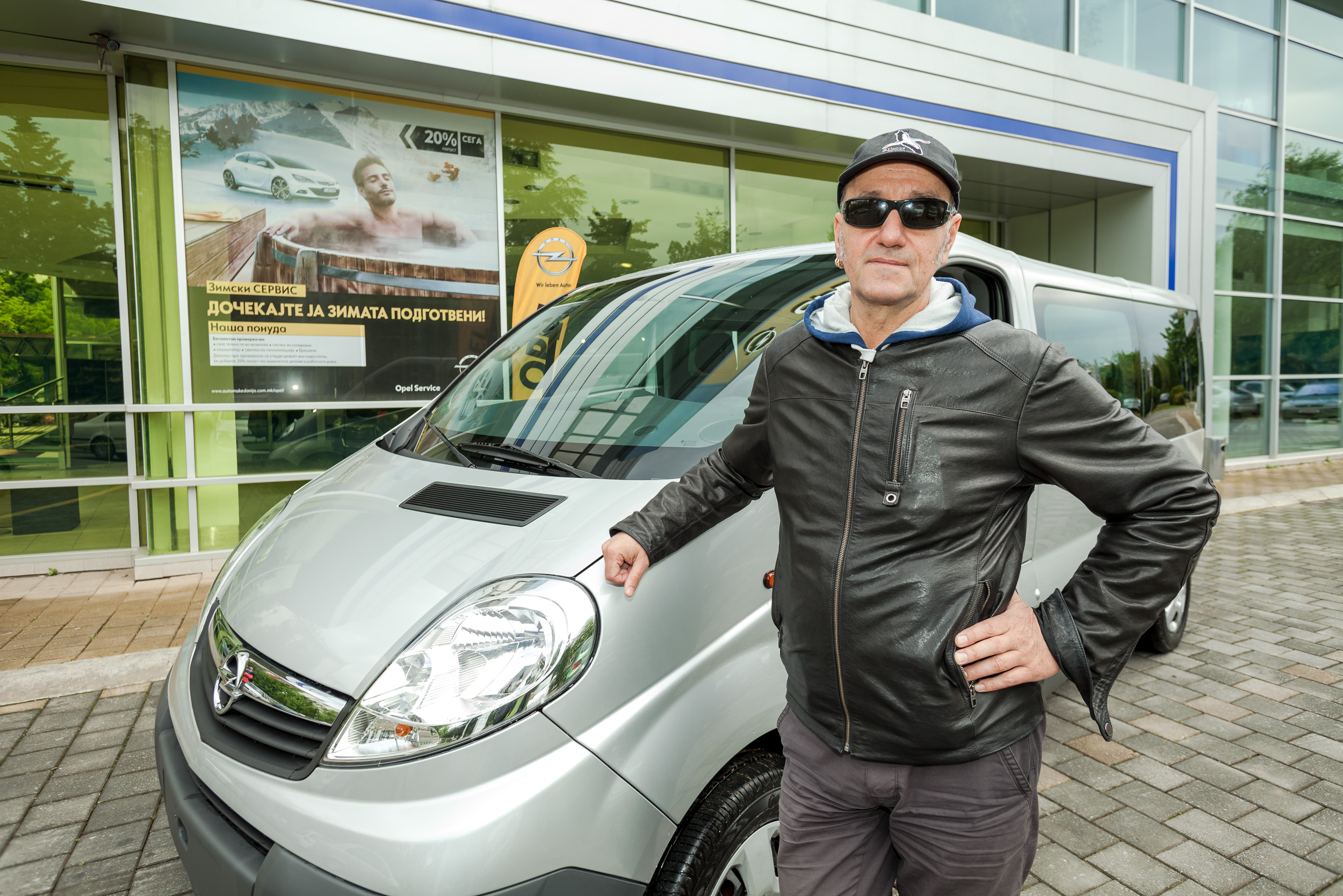 Opel predstavio novog brend ambasadora – Vlatko Stefanovski od sada putuje Opel Vivarom