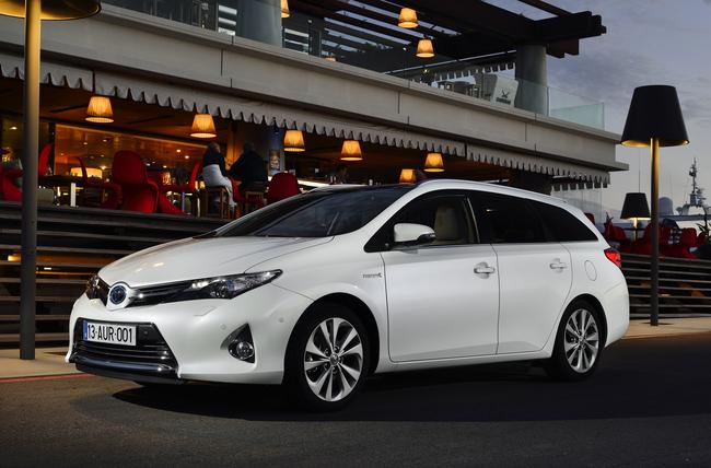 Toyota poziva Priuse i Aurise u servis – Šta kažu u Toyota Srbija?
