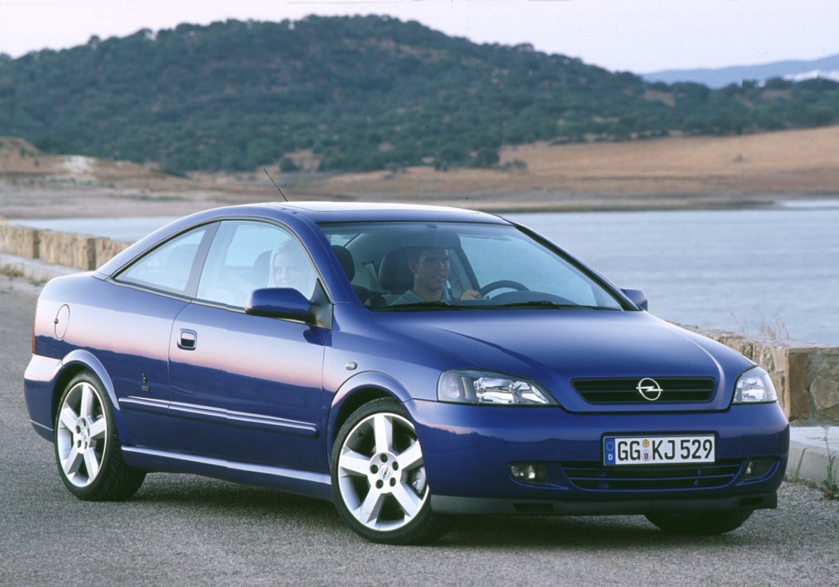 Opel-Astra-G-Turbo-Coupe-59602-medium