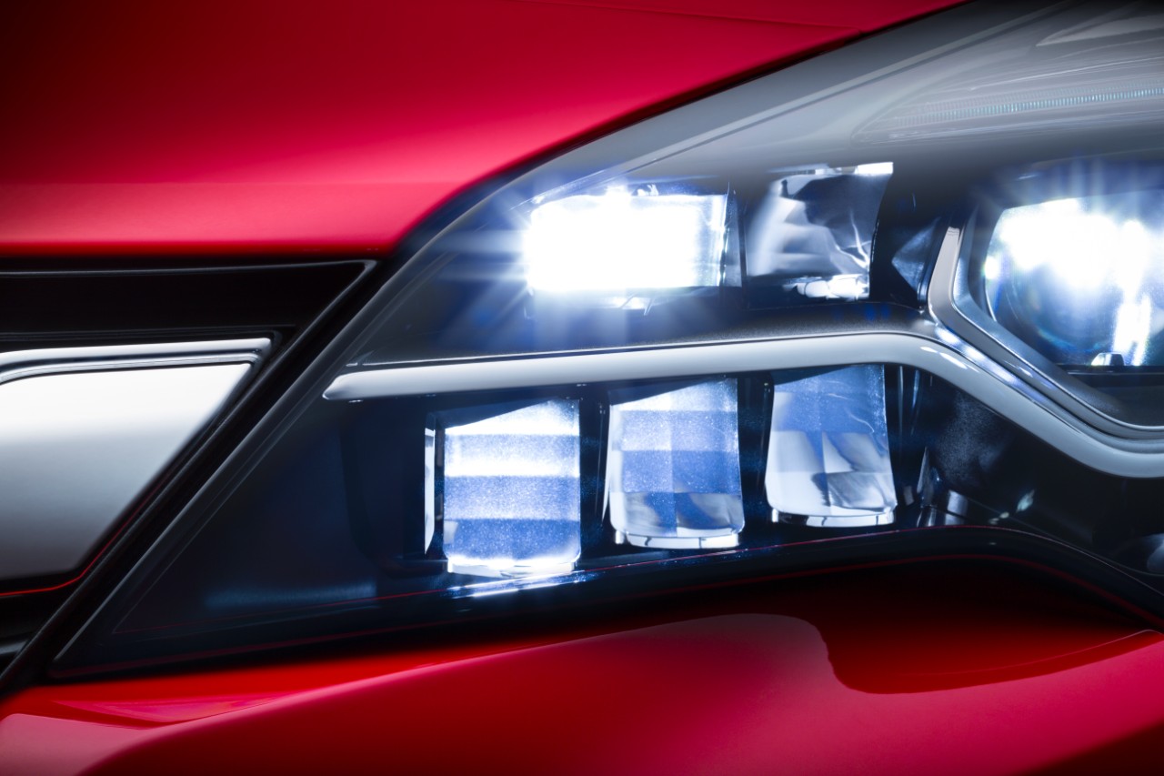 Nova generacija Opel Astre dolazi sa IntelliLux LED Matrix Light osvetljenjem