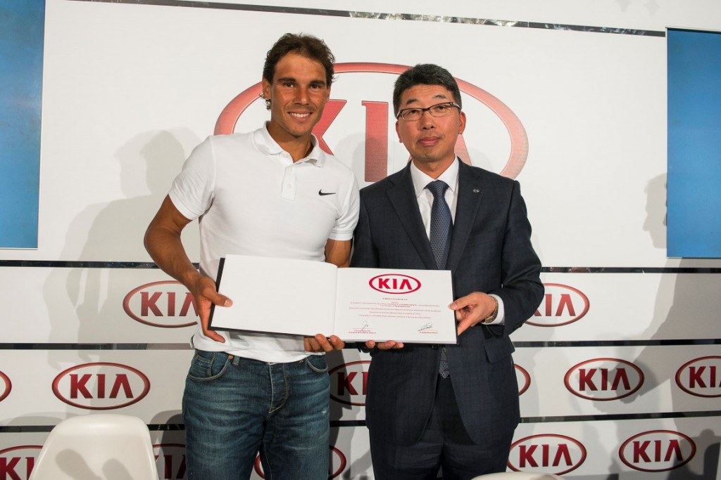 Nadal and Kia Motors Spain President Kyung-Hyun Kim (Medium)