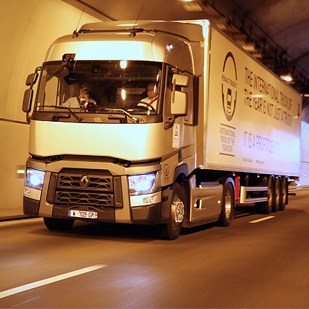 renault_trucks_t_optifuel_tuv_rheinland_certification_news-main_444x444px_rs