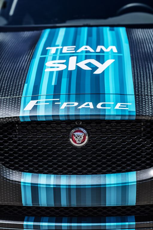 Jag_F-PACE_TdF_Team_Sky_Image_010715_04_LowRes
