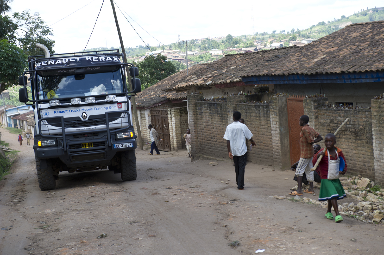 RENAULT TRUCKS ĆE OBUČAVATI 150 MEHANIČARA SVETSKOG PROGRAMA ZA HRANU U AFRICI