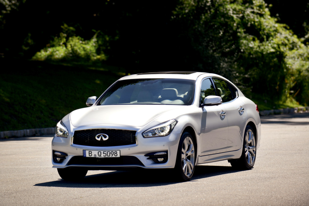 As Infiniti's halo sedan, the Q70 is a showcase of advanced technologies. It embraces the essence of all things Infiniti - style, performance, luxury, craftsmanship and technology.