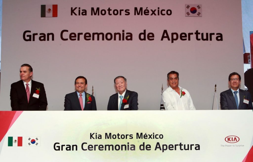 kia-motors-mexico-plant-grand-opening-ceremony-medium