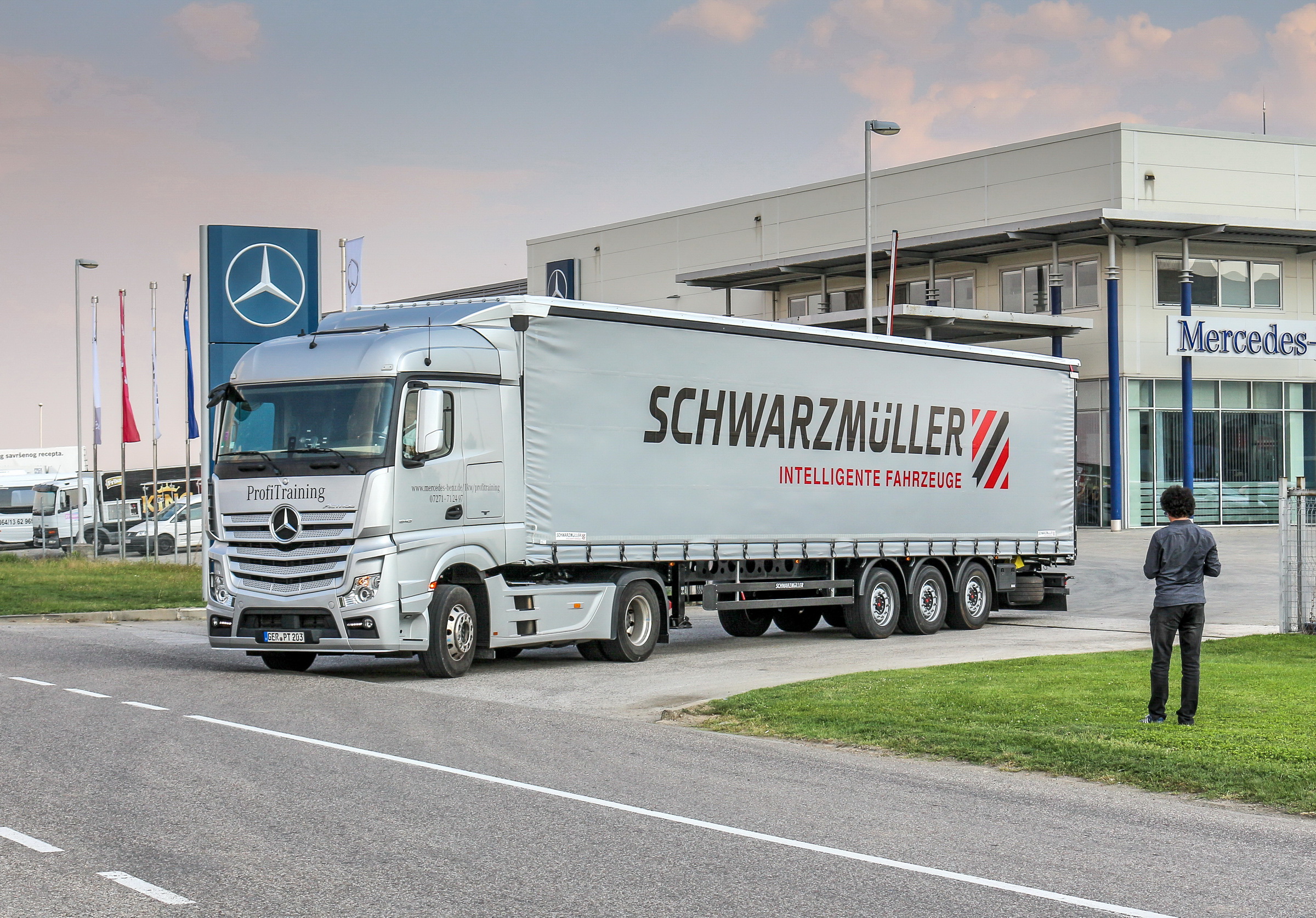 mercedes-benz-profi-training-2016-013