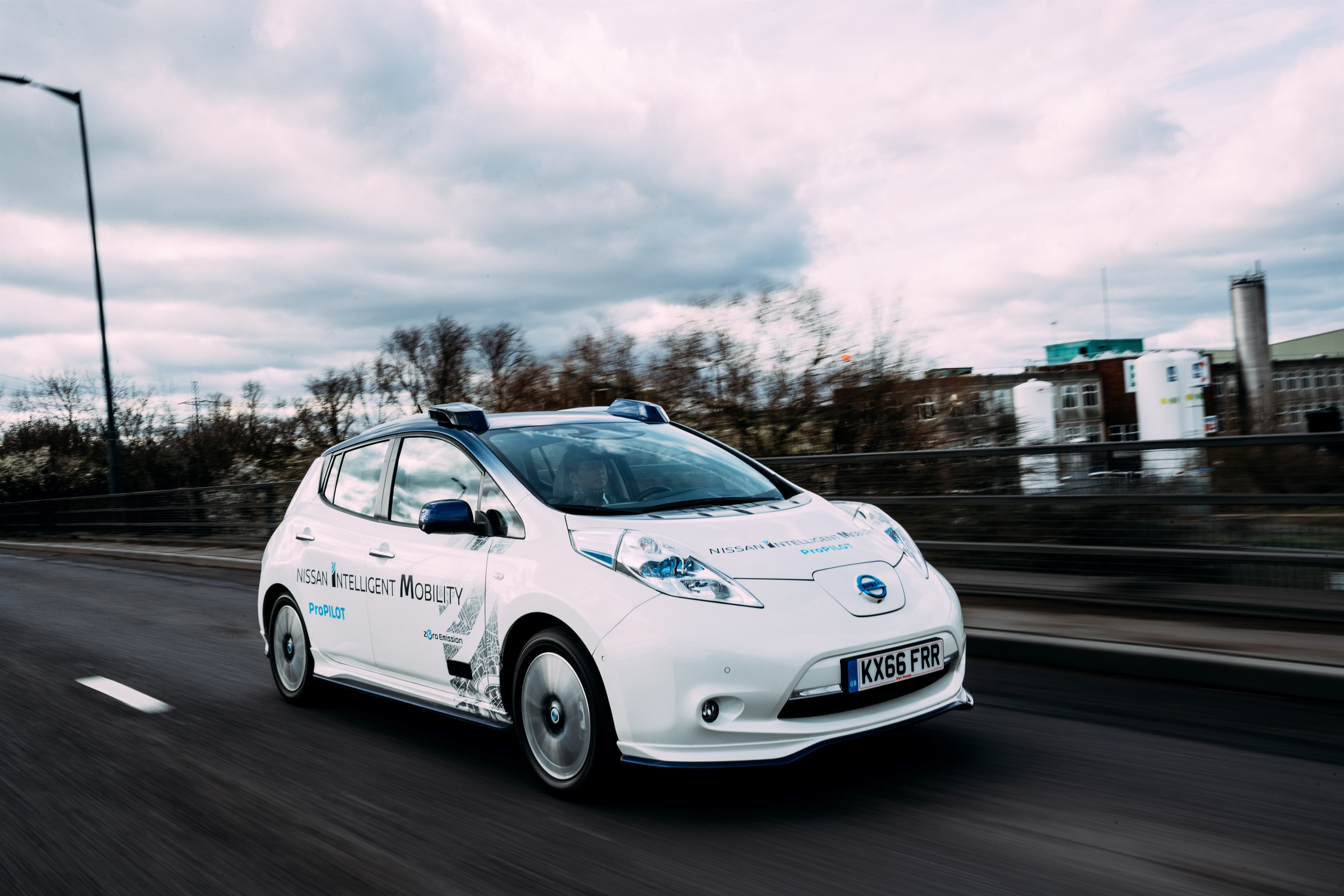 Nissan testira autonomna vozila na putevima u Evropi