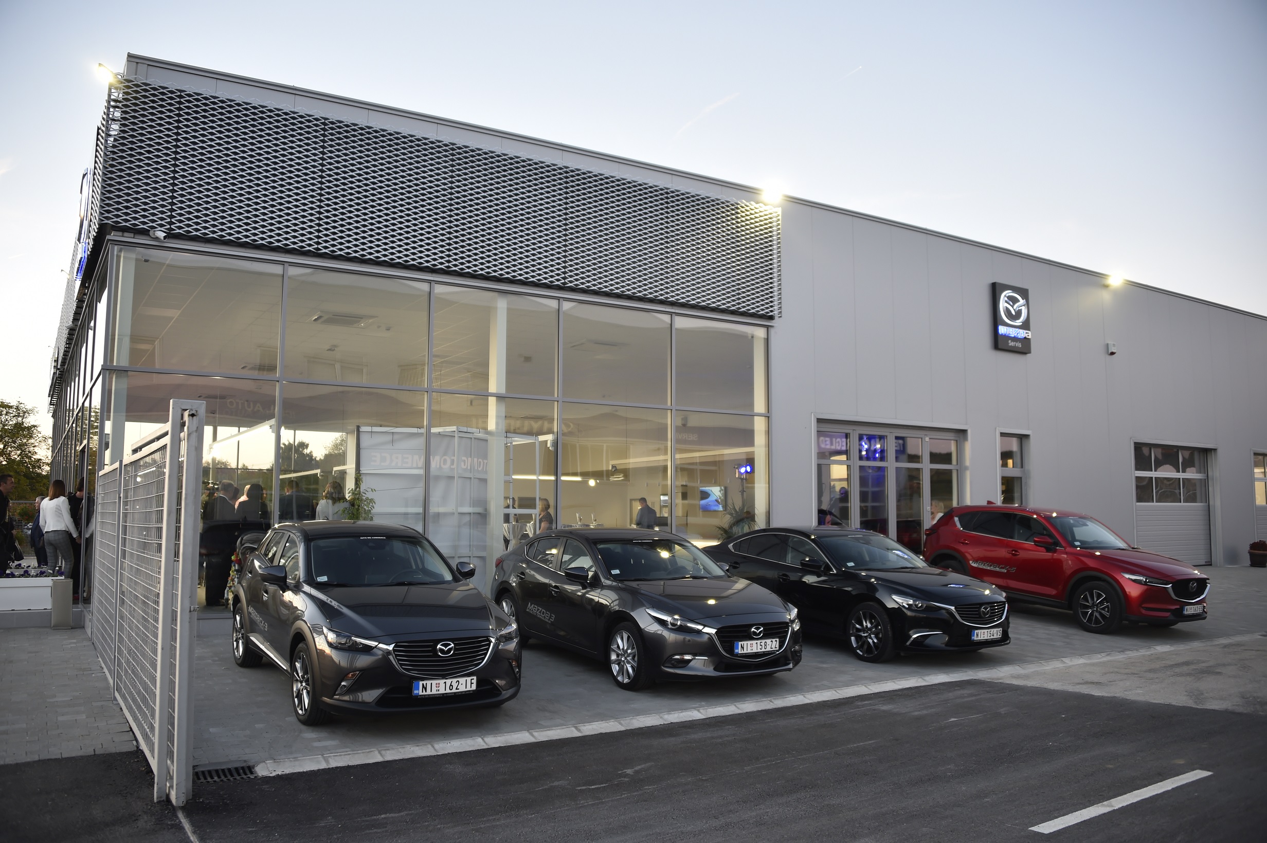Niš: Mazda partner Auto M.G. Commerce otvorio novi prodajno-servisni centar