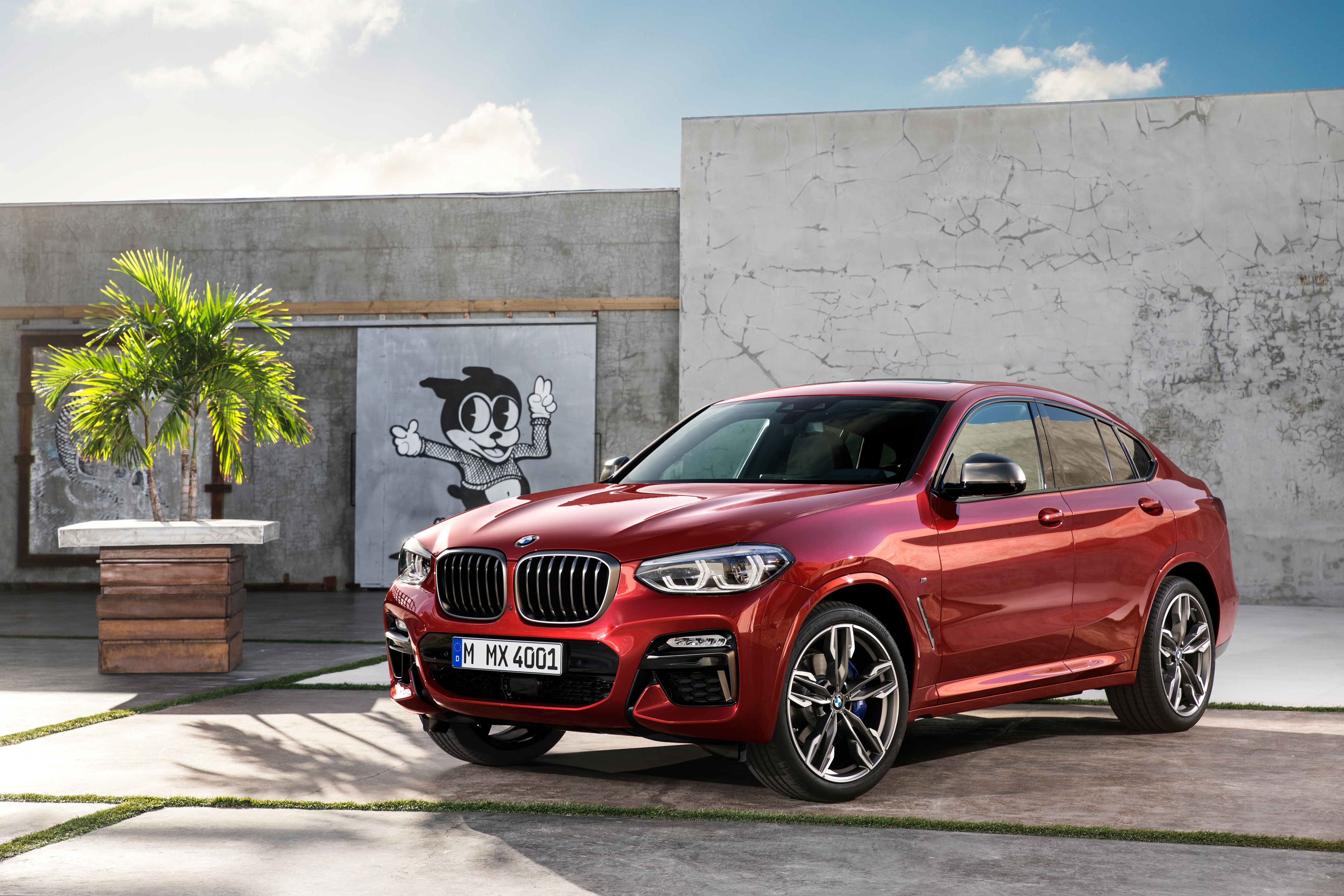 Potpuno nov BMW X4 – dinamičan, efikasan i svestran