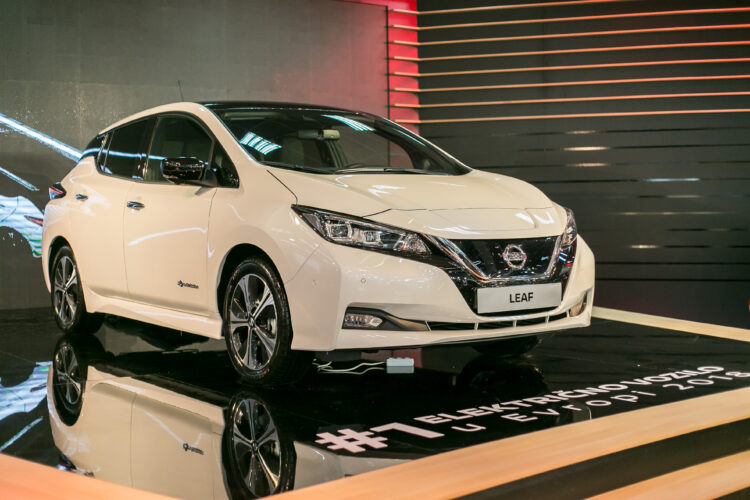 Nissan Leaf – zvezda Nissanovog štanda na 54. Međunarodnom sajmu automobila