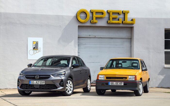 IAA – Frankfurtska premijera: Susret nove Opel Corse sa modelom Corsa GT
